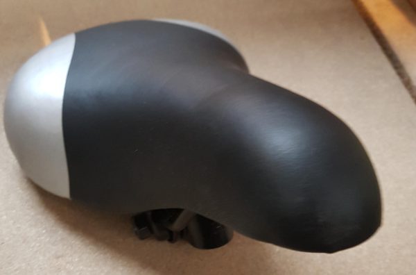 Bike seat in silver and black